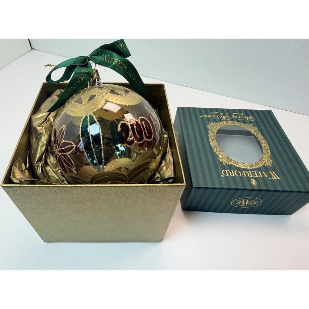 Waterford Holiday Heirlooms Ornament 2000/2001 New Year's Celebration Ball